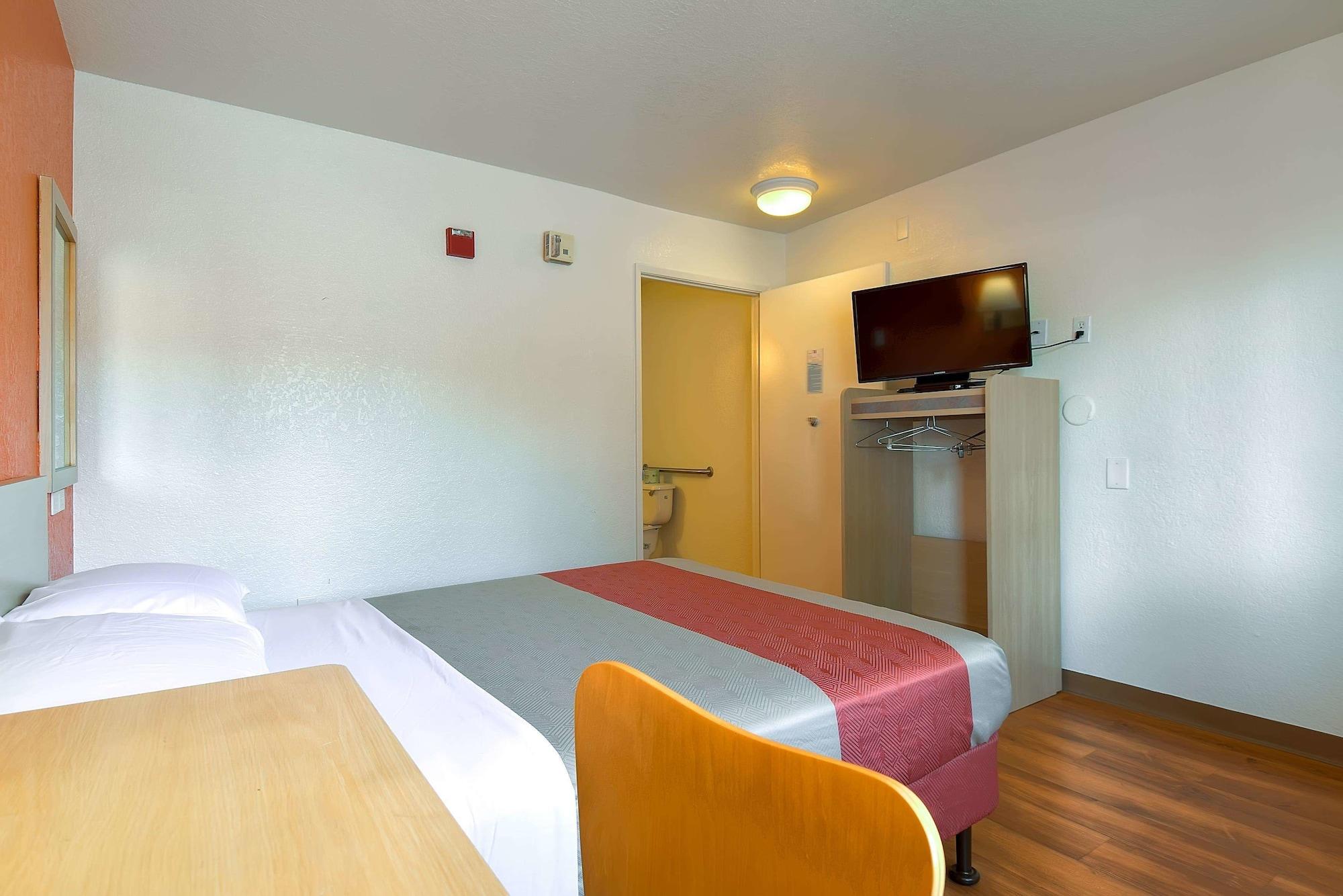 Motel 6-Westminster, Ca - South - Long Beach Area Exterior photo