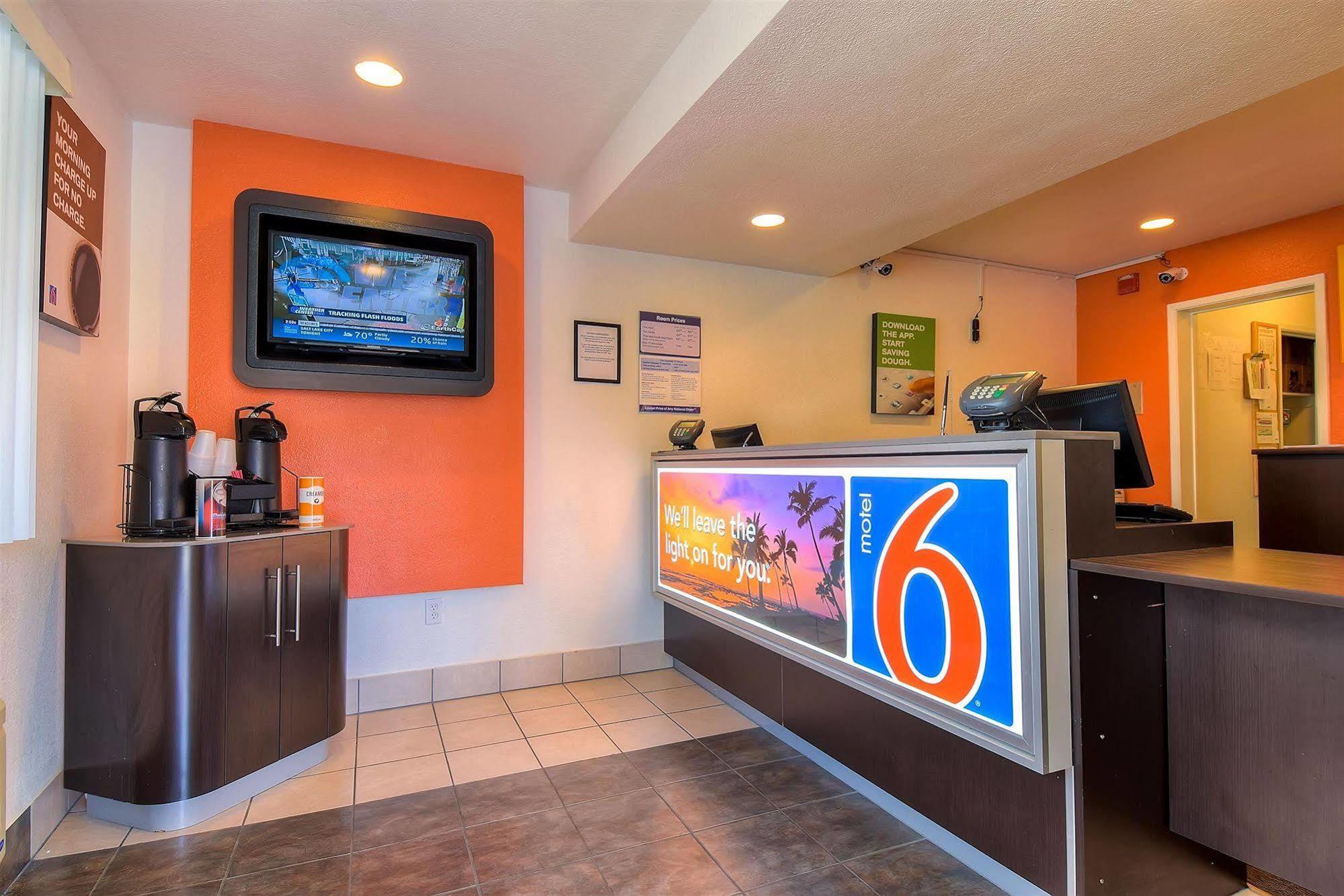 Motel 6-Westminster, Ca - South - Long Beach Area Exterior photo